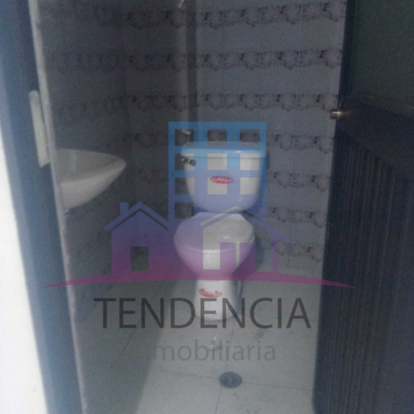 LOCAL COMERCIAL "LA GATAZO"